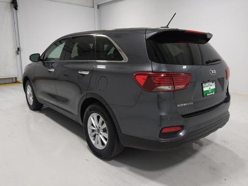 Gravity Grey 2020 Kia Sorento LX