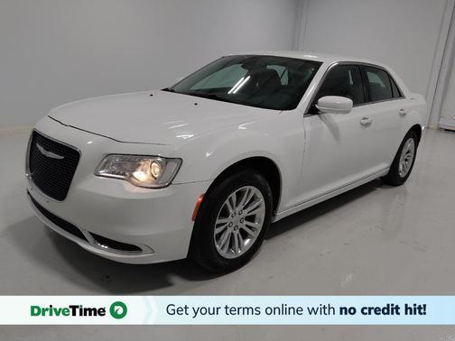 2017 Chrysler 300 Limited