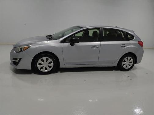 2016 Subaru Impreza 2.0i