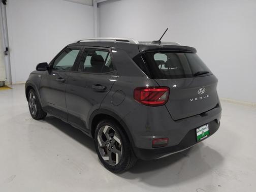 Ecotronic Gray 2023 Hyundai VENUE SEL