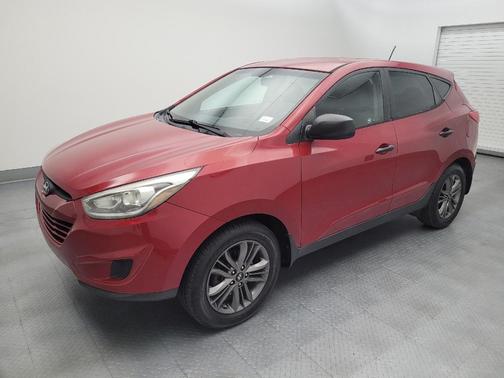 Garnet Red Mica 2015 Hyundai TUCSON GLS