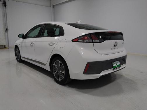 2020 Hyundai IONIQ Plug-In Hybrid SE