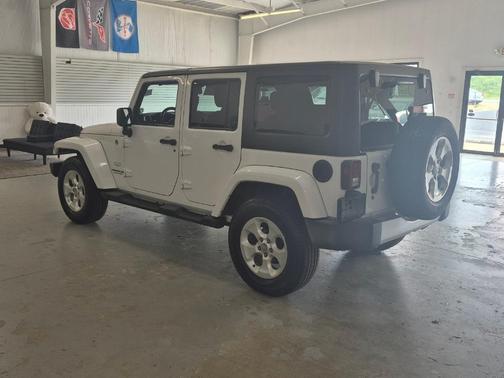 White 2013 Jeep Wrangler Unlimited Sahara