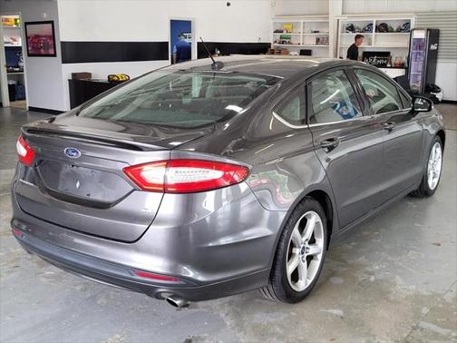 Grey 2016 Ford Fusion SE
