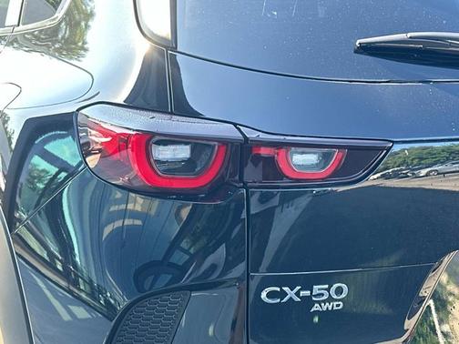 2025 Mazda CX-50 Hybrid Premium Package