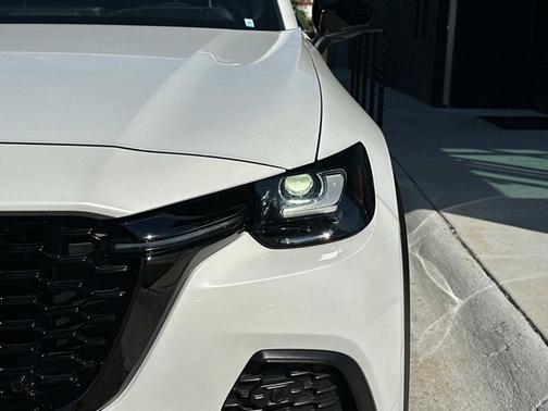 2025 Mazda CX-70 PHEV Premium Plus Package