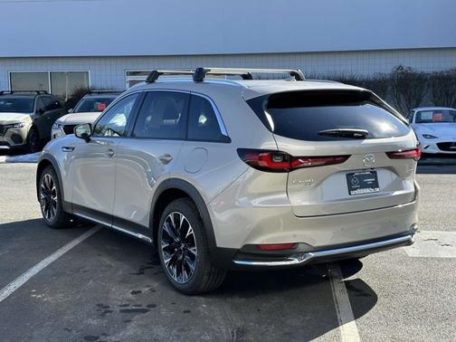 2024 Mazda CX-90 PHEV Premium