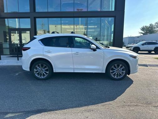 2024 Mazda CX-5 2.5 S Premium Package