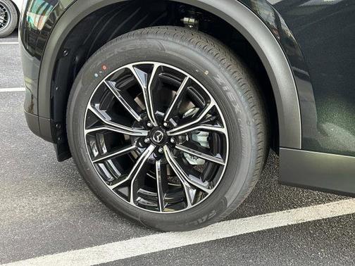 2025 Mazda CX-70 PHEV Premium Package