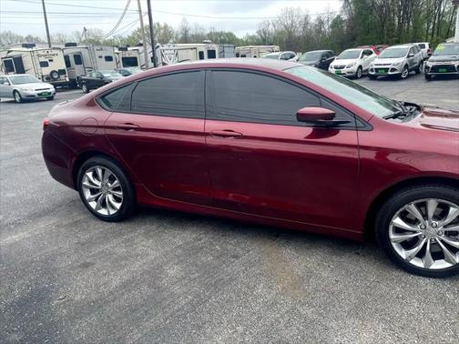 2015 Chrysler 200 S
