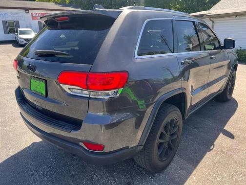 Granite Crystal Metallic Clearcoat 2016 Jeep Grand Cherokee Laredo