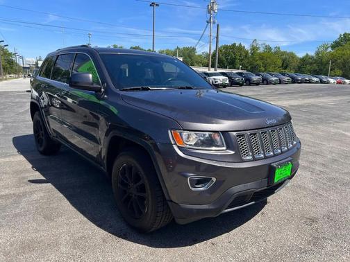Granite Crystal Metallic Clearcoat 2016 Jeep Grand Cherokee Laredo