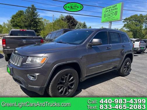 Granite Crystal Metallic Clearcoat 2016 Jeep Grand Cherokee Laredo