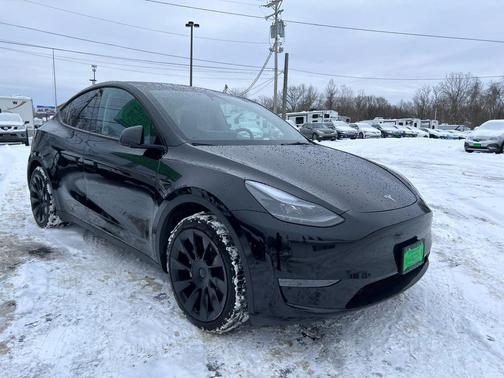 2024 Tesla Model Y Long Range RWD *Ltd Avail*