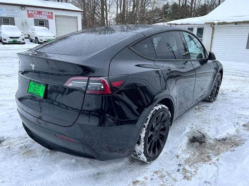 2024 Tesla Model Y Long Range RWD *Ltd Avail*