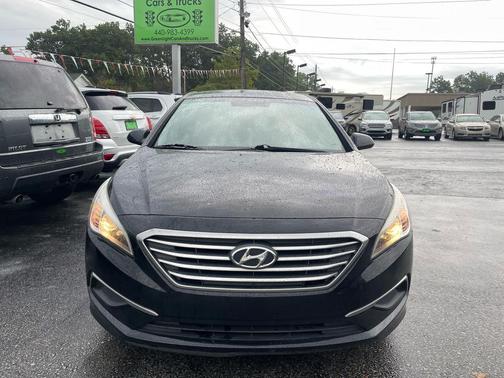 2017 Hyundai SONATA SE