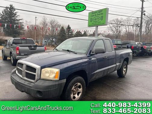 2005 Dodge Dakota ST Club Cab