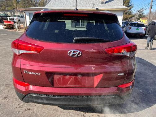 2017 Hyundai TUCSON SE