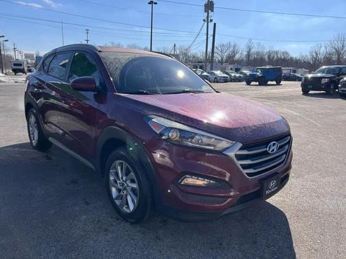 2017 Hyundai TUCSON SE