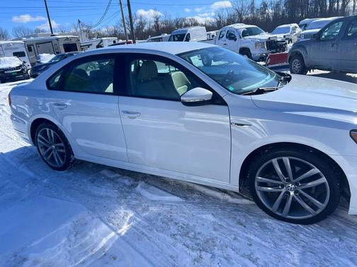 2018 Volkswagen Passat 2.0T S