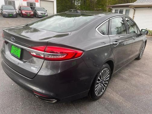 Magnetic Metallic 2018 Ford Fusion SE