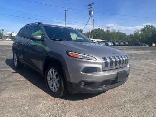 Granite Crystal Metallic Clearcoat 2015 Jeep Cherokee Latitude