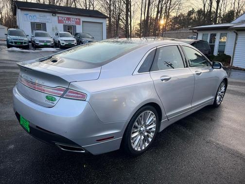 2013 Lincoln MKZ Base