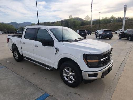 OXFORD WHITE 2024 Ford F-150 XLT