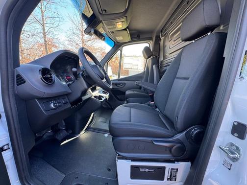 2026 Mercedes-Benz Sprinter 2500 Standard Roof