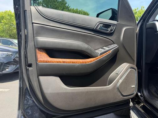 Black 2018 Chevrolet Suburban Premier