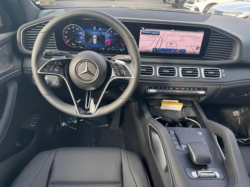 2025 Mercedes-Benz GLS 450 4MATIC