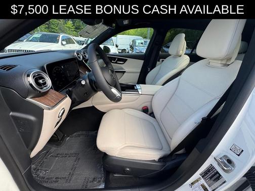2025 Mercedes-Benz GLC 350e Base 4MATIC