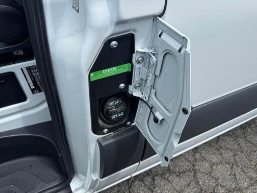 2025 Mercedes-Benz Sprinter 2500 Standard Roof