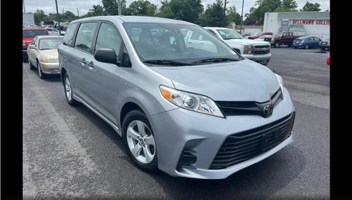 2018 Toyota Sienna L