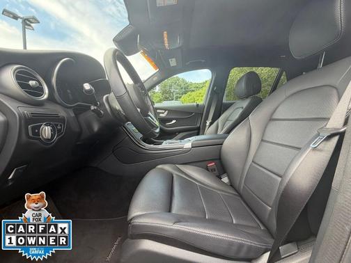 Black 2022 Mercedes-Benz GLC 300 Base 4MATIC