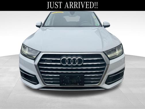2019 Audi Q7 45 Premium Plus