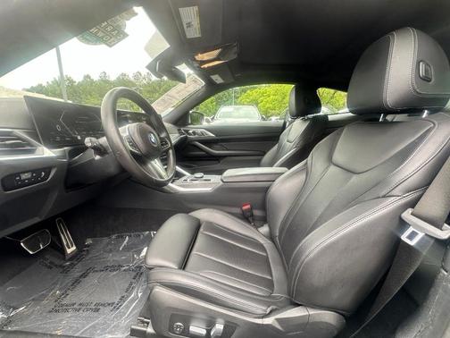 Black Sapphire Metallic 2024 BMW M440 i xDrive