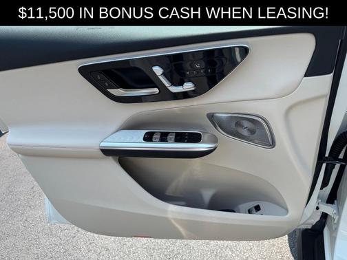 2025 Mercedes-Benz GLC 350e Base 4MATIC