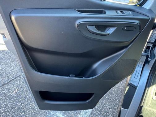 2026 Mercedes-Benz Sprinter 2500 Standard Roof