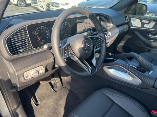 2025 Mercedes-Benz GLE 450e 4MATIC