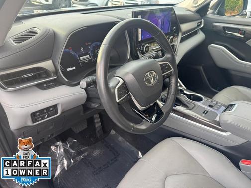 2023 Toyota Highlander Hybrid Limited