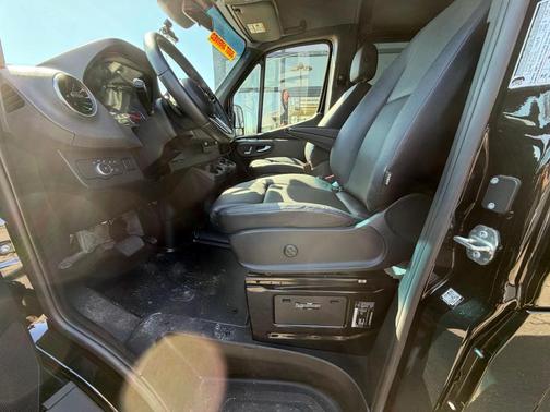2024 Mercedes-Benz Sprinter 2500 High Roof