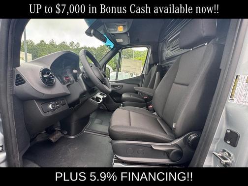 2025 Mercedes-Benz Sprinter 2500 Standard Roof
