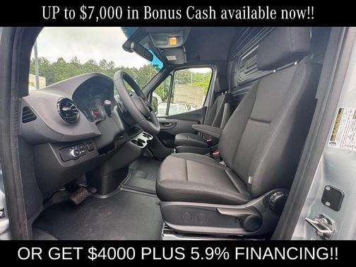 2025 Mercedes-Benz Sprinter 2500 Standard Roof