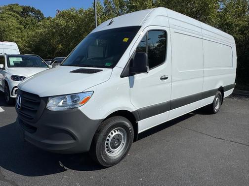 Arctic White 2026 Mercedes-Benz Sprinter 2500 170 WB High Roof Extended Cargo