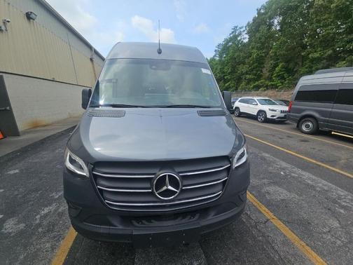 2024 Mercedes-Benz Sprinter 2500 144 WB Standard Roof Passenger