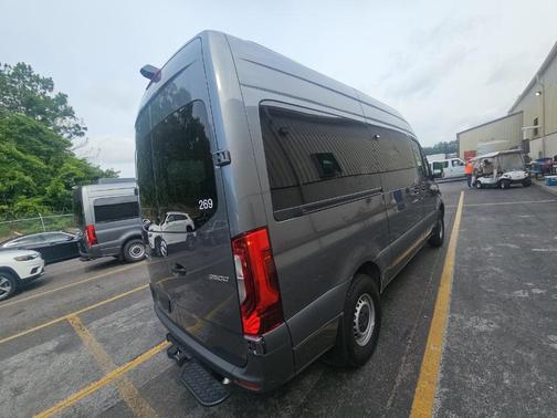 2024 Mercedes-Benz Sprinter 2500 144 WB Standard Roof Passenger
