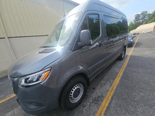 2024 Mercedes-Benz Sprinter 2500 144 WB Standard Roof Passenger