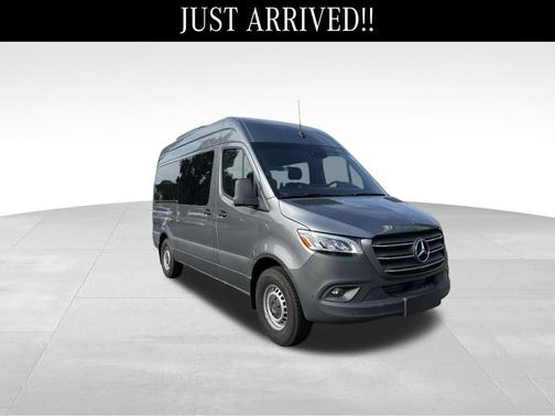 2024 Mercedes-Benz Sprinter 2500 144 WB Standard Roof Passenger