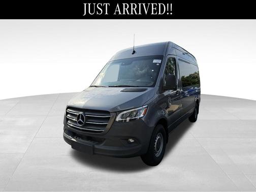 2024 Mercedes-Benz Sprinter 2500 144 WB Standard Roof Passenger